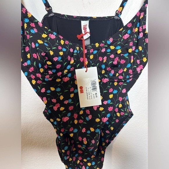 NWT- Solid & Striped Taylor floral-print swimsuit Underwire one piece - Picture 4 of 5